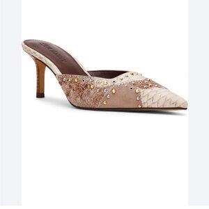 Steve Madden Alexi Neutral Embossed Pointed-Toe Studded Mules. NWOT